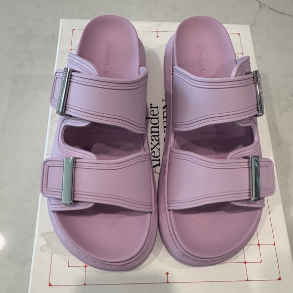 NEW in box Alexander McQueen Rubber sandal size EU 38.5 US 8.5 8  Lilac Silver - Picture 1 of 8